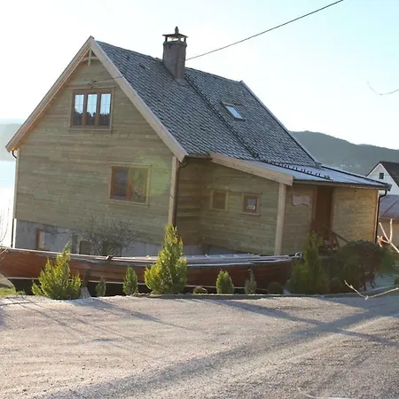 Acu Rem Tetigisti Reistad (Hordaland)