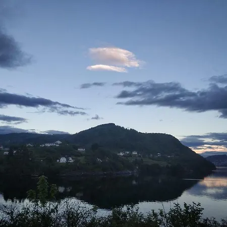 Pensjonat Acu Rem Tetigisti Reistad (Hordaland)