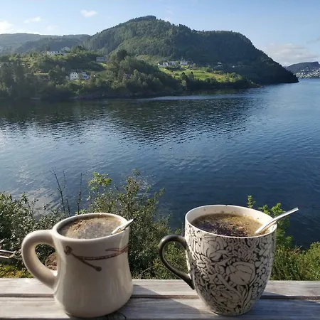 Affittacamere Acu Rem Tetigisti *